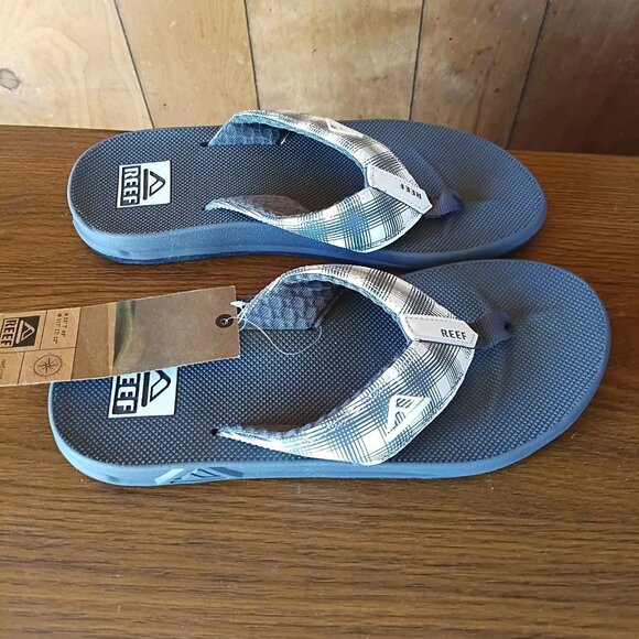 Reef men’s Flip Flops Blue Plaid Thong Sandals size 8 NWT  Beach Casual - Picture 3 of 7